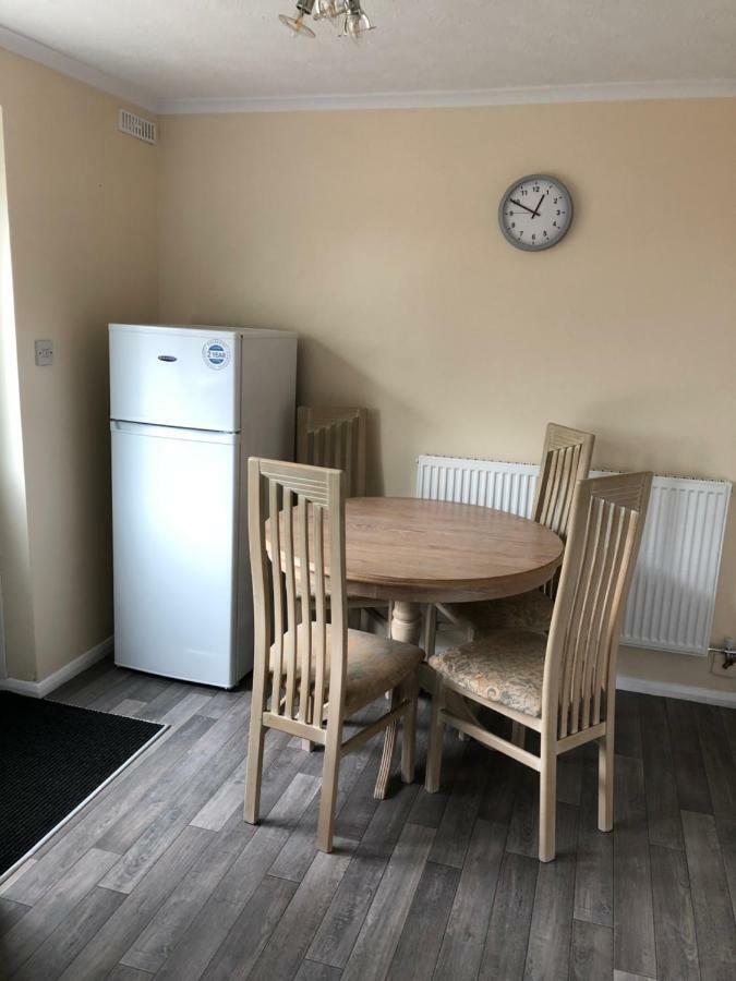Hinckley Home Sleeps 5 Complete House Leicester Exterior foto